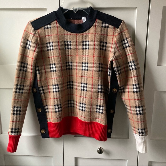Burberry Sweater - Picture 1 of 9
